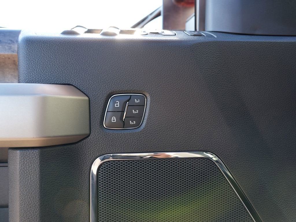 2022 Ford Super Duty F-350 SRW XL