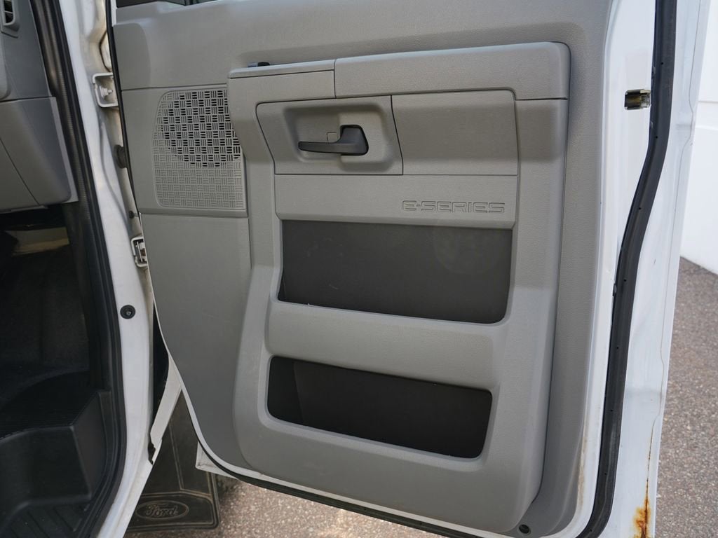2014 Ford Econoline Cargo Van Commercial