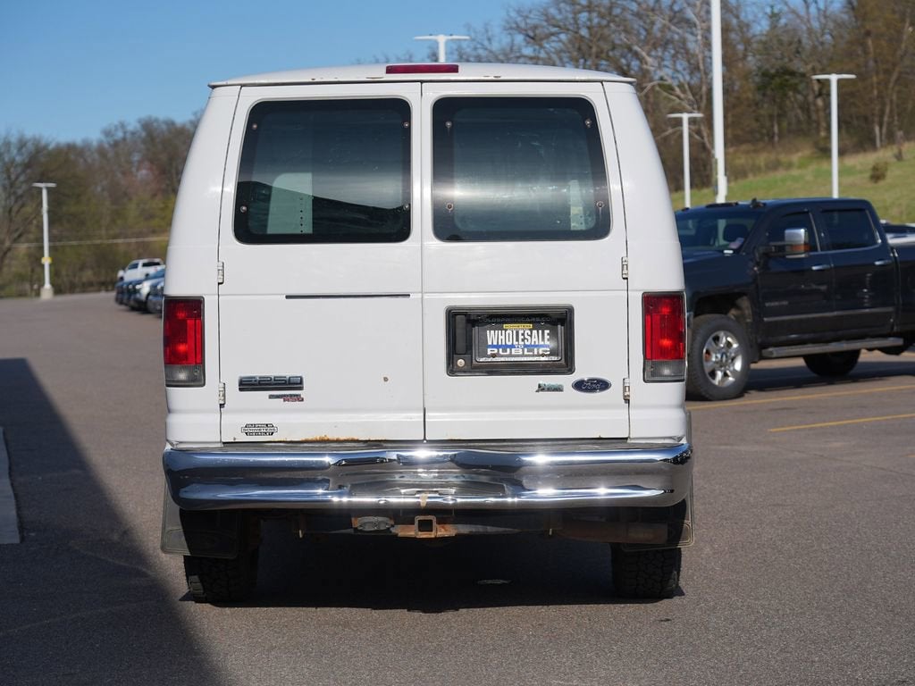 2014 Ford Econoline Cargo Van Commercial