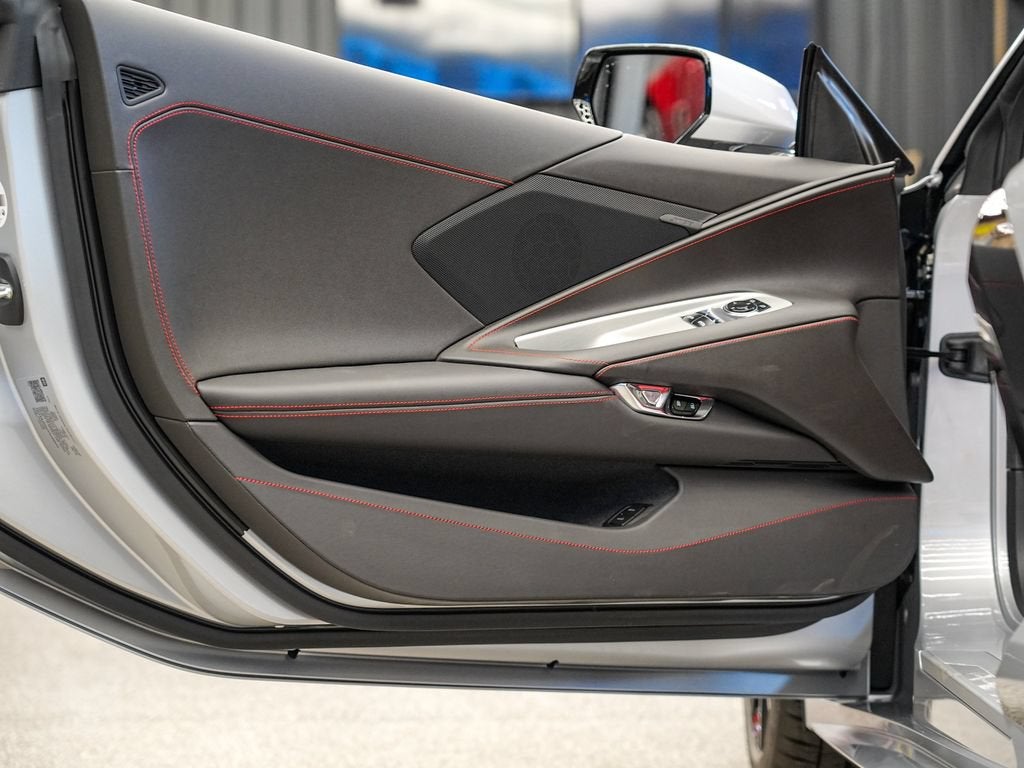 2027 Chevrolet Corvette 1LT - Photo 13