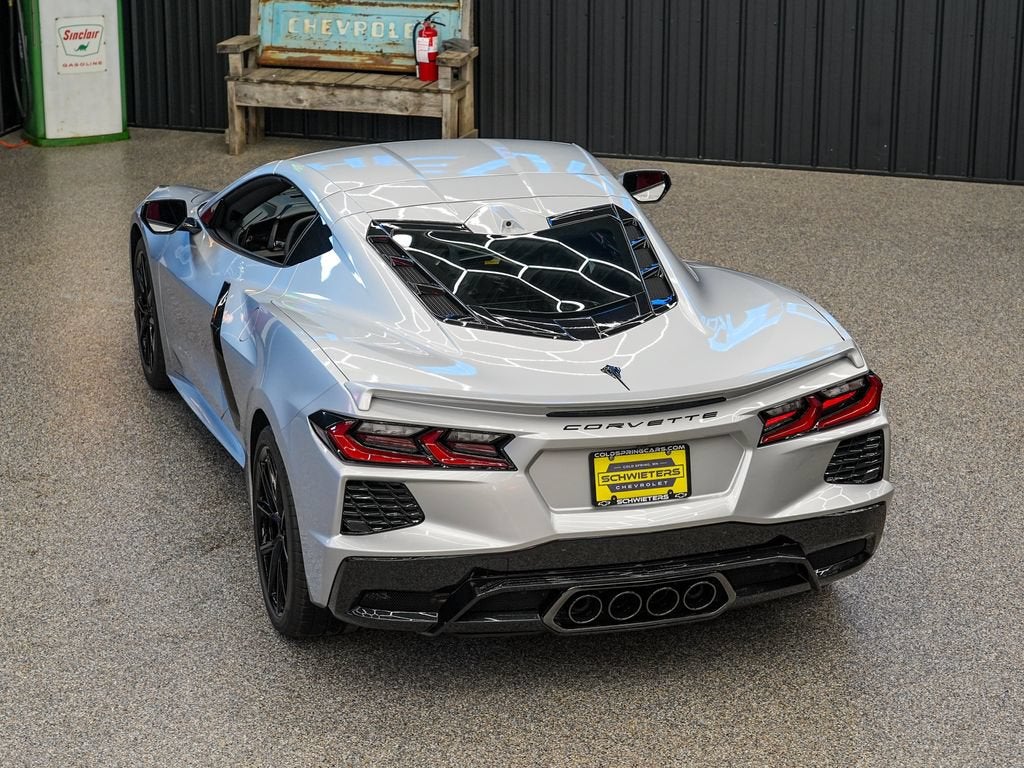 2027 Chevrolet Corvette 1LT - Photo 7