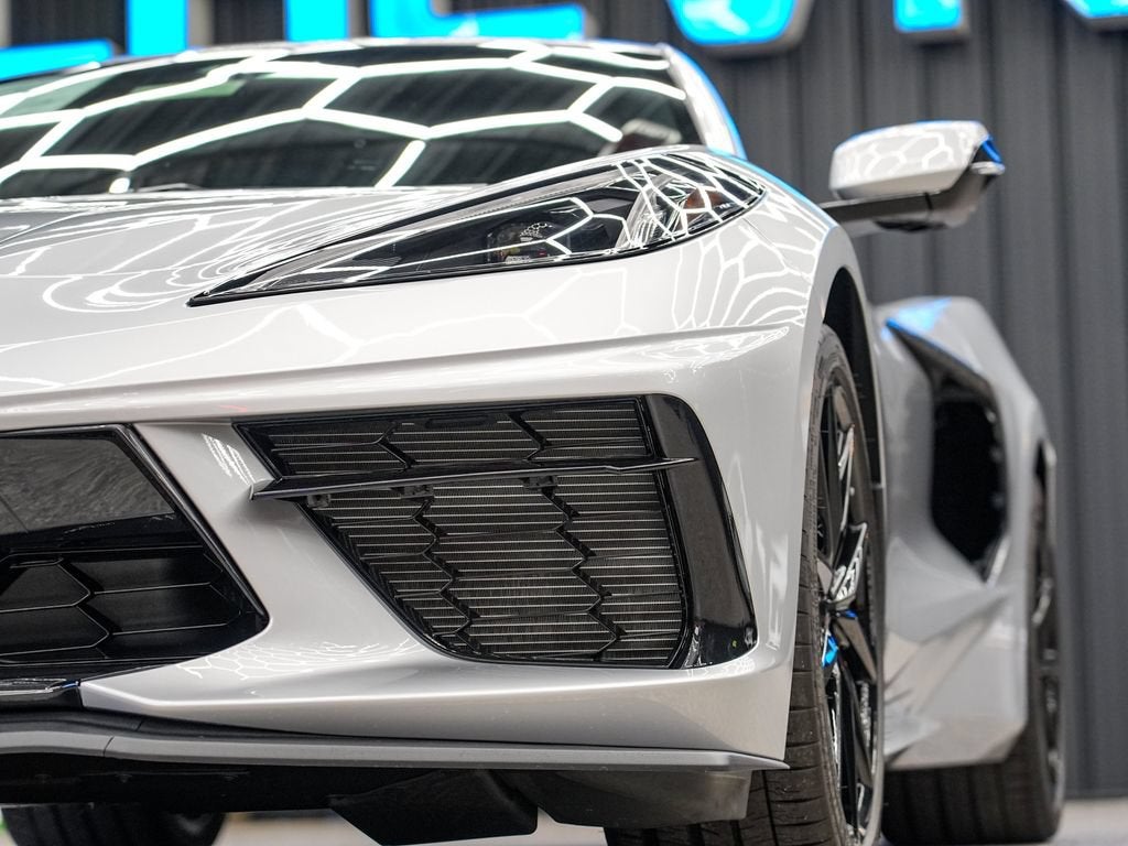 2027 Chevrolet Corvette 1LT - Photo 8