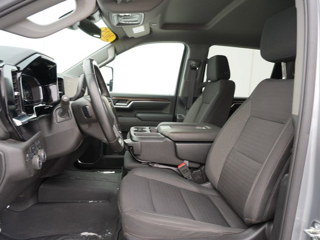 2025 Chevrolet Silverado 3500 HD LT