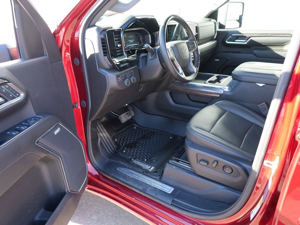 2025 Chevrolet Silverado 3500 HD LTZ