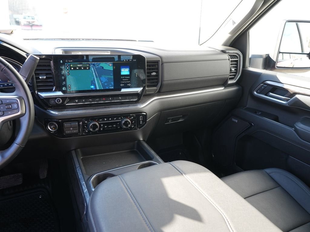 2025 Chevrolet Silverado 3500 HD LTZ