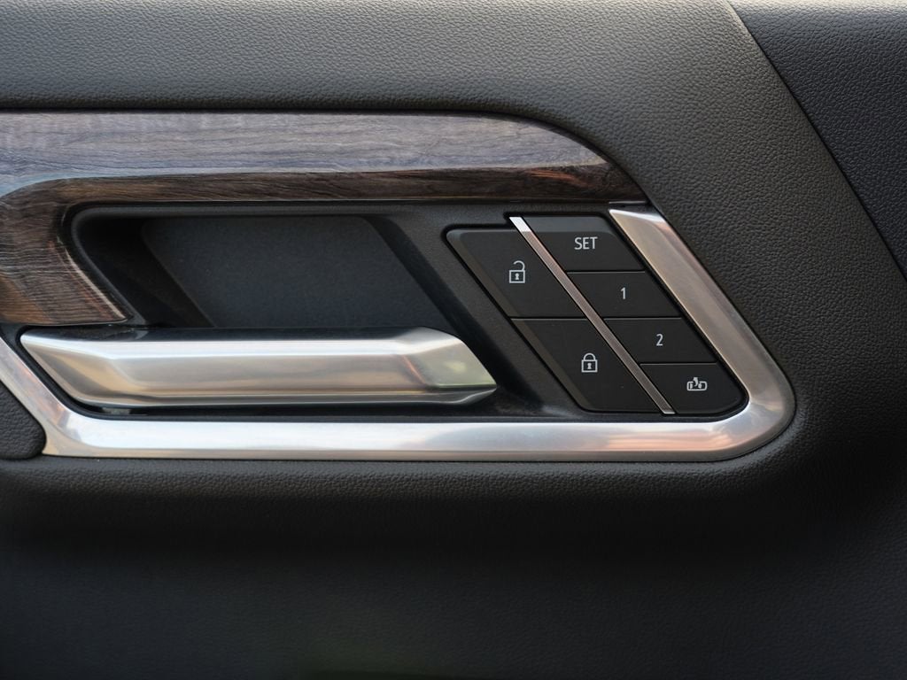 2025 Chevrolet Silverado 3500 HD LTZ