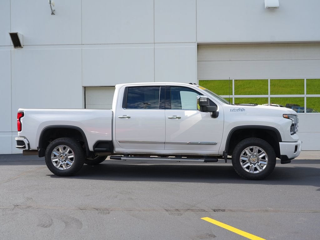 2025 Chevrolet Silverado 3500 HD High Country