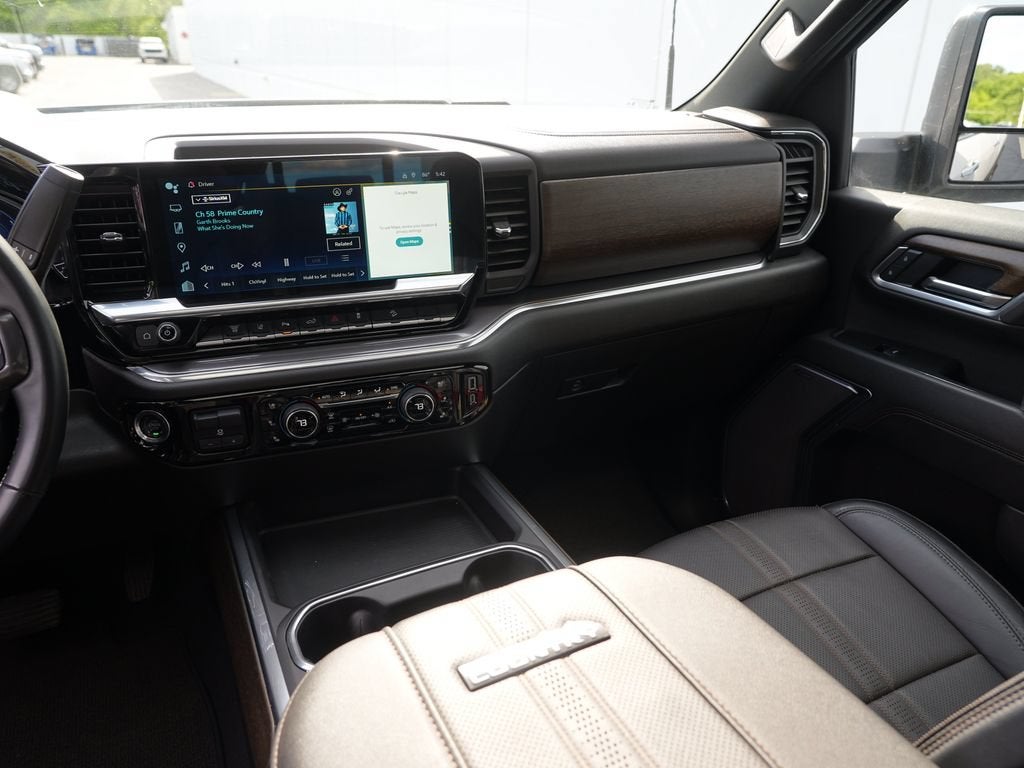2025 Chevrolet Silverado 3500 HD High Country