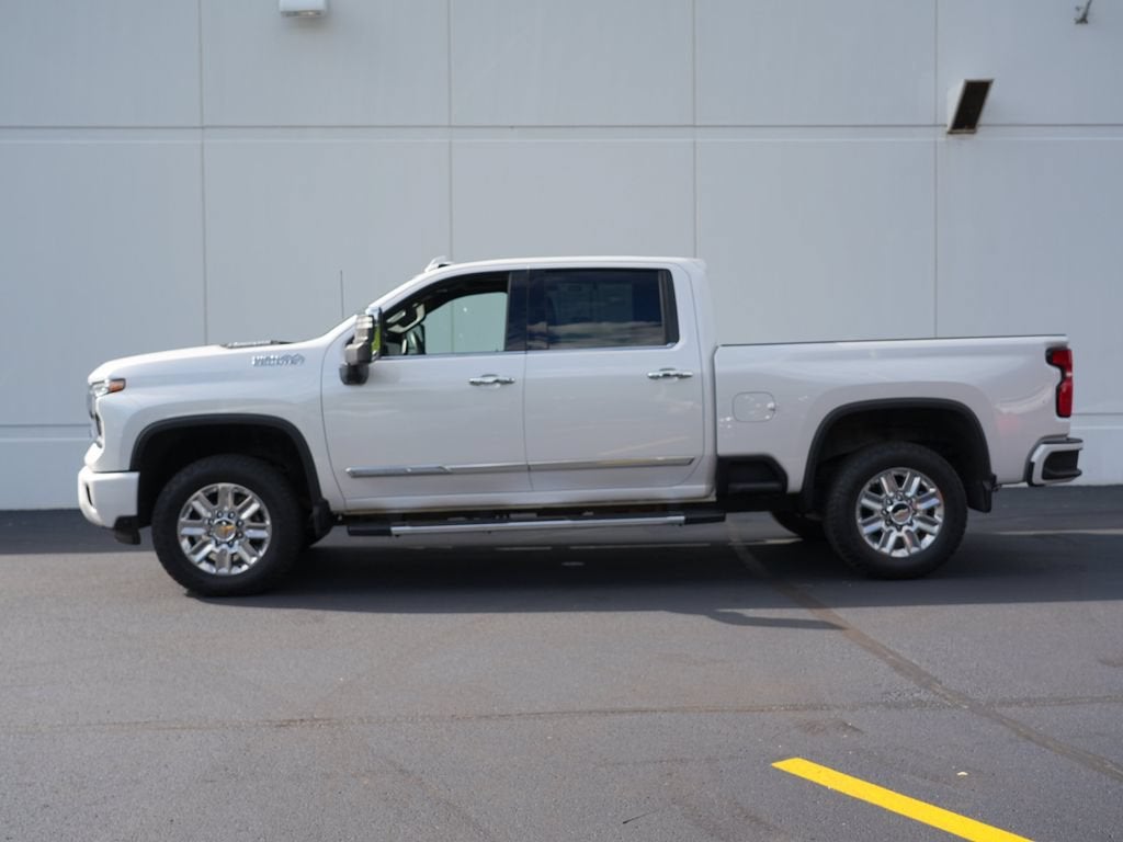 2025 Chevrolet Silverado 3500 HD High Country