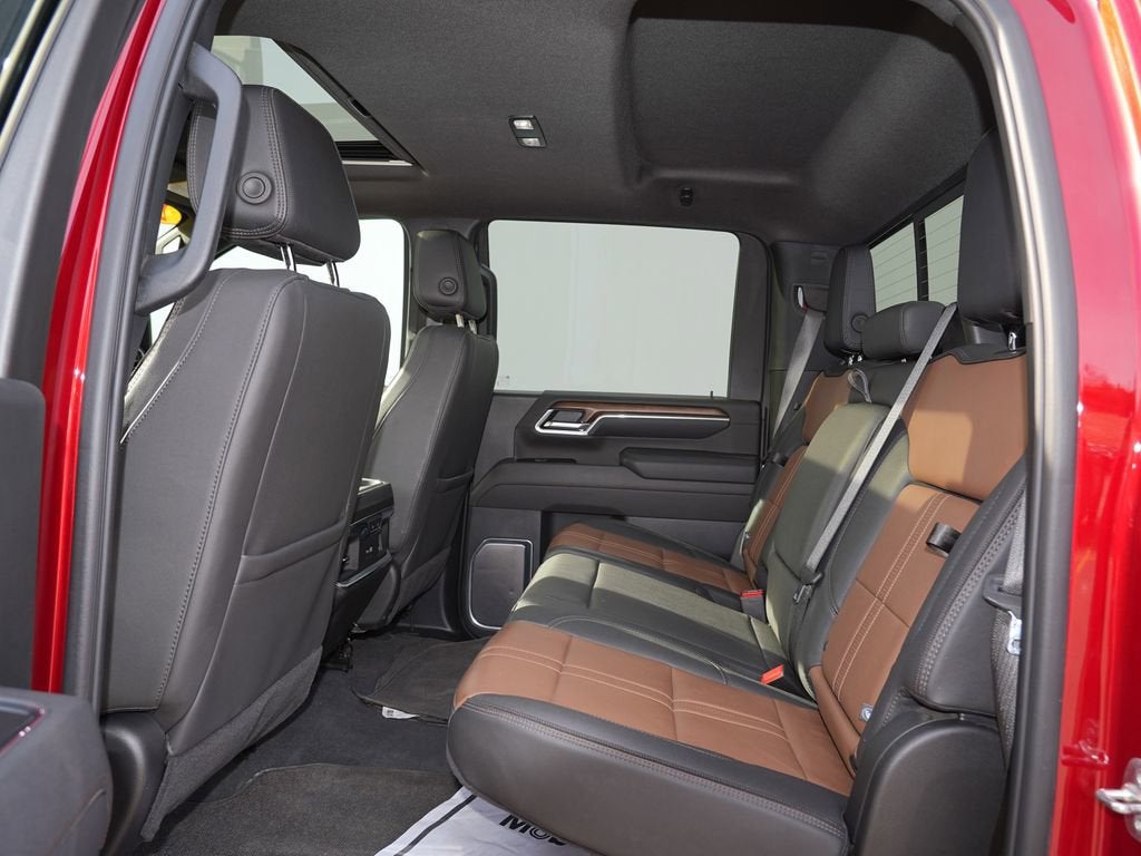 2025 Chevrolet Silverado 3500 HD High Country