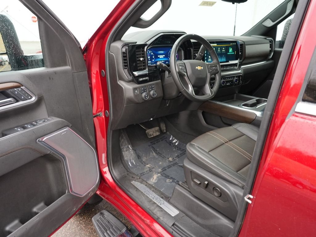 2025 Chevrolet Silverado 3500 HD High Country