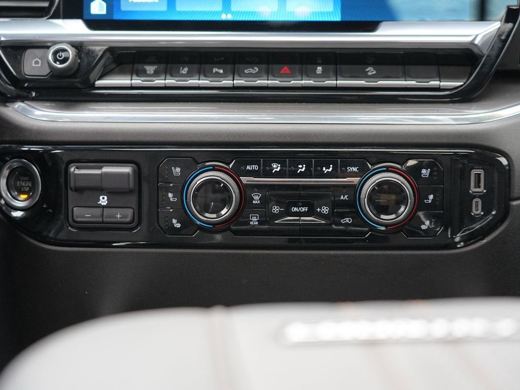 2025 Chevrolet Silverado 3500 HD High Country