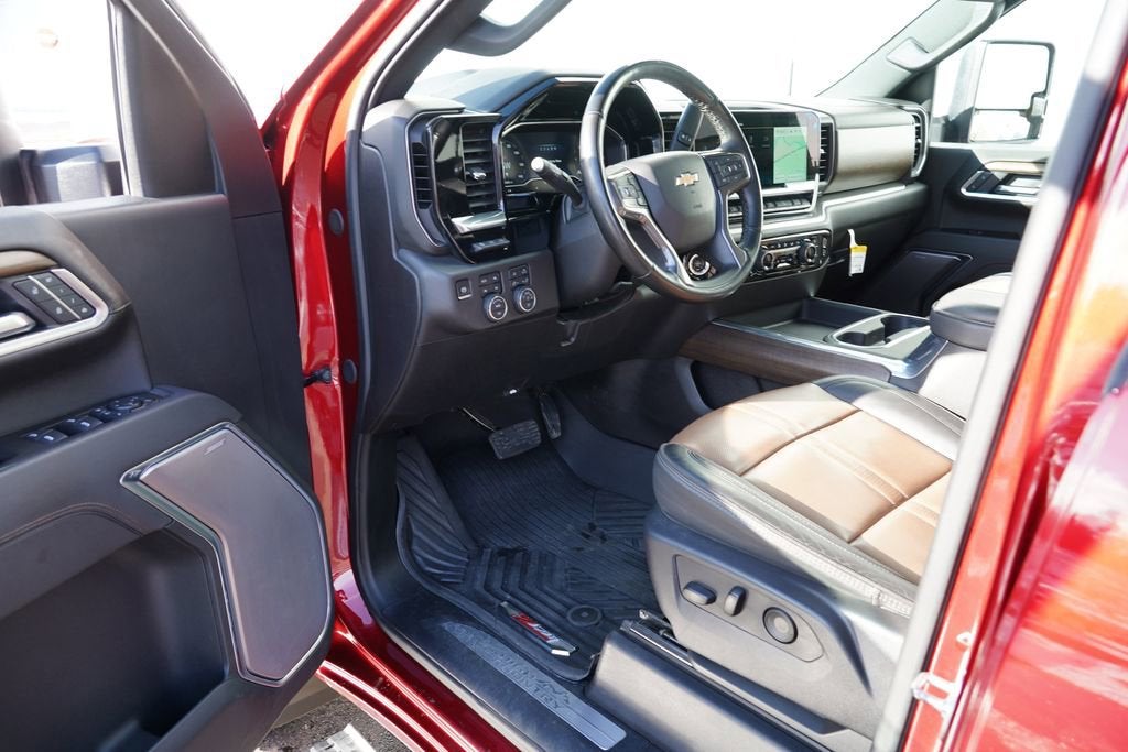 2025 Chevrolet Silverado 3500 HD High Country