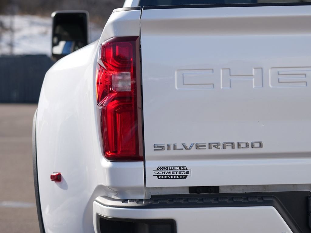 2022 Chevrolet Silverado 3500 HD High Country DRW