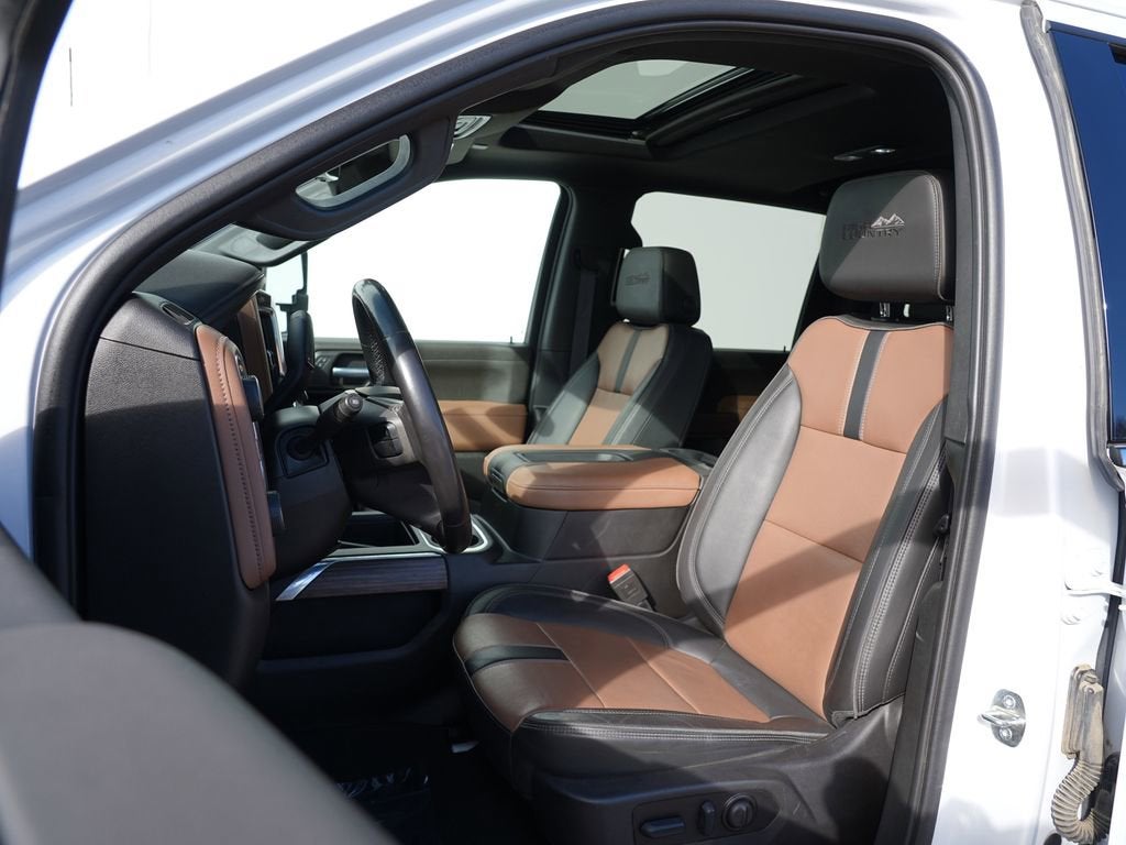 2022 Chevrolet Silverado 3500 HD High Country DRW