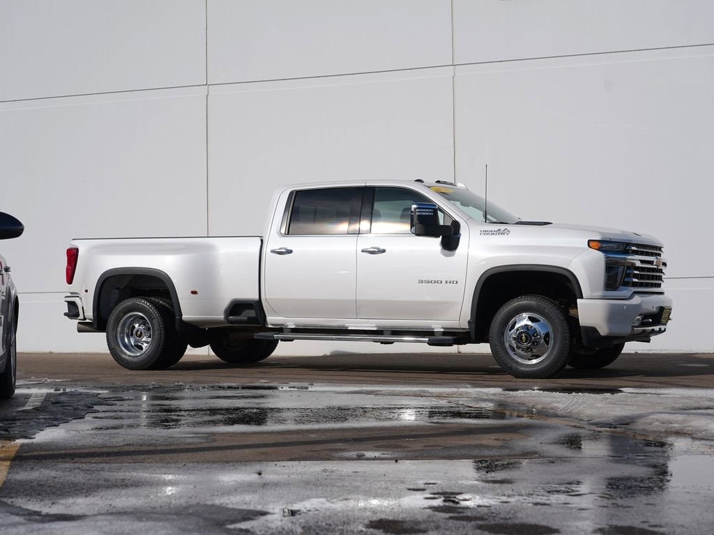 2022 Chevrolet Silverado 3500 HD High Country DRW
