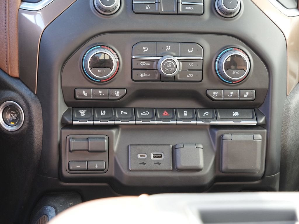 2022 Chevrolet Silverado 3500 HD High Country DRW