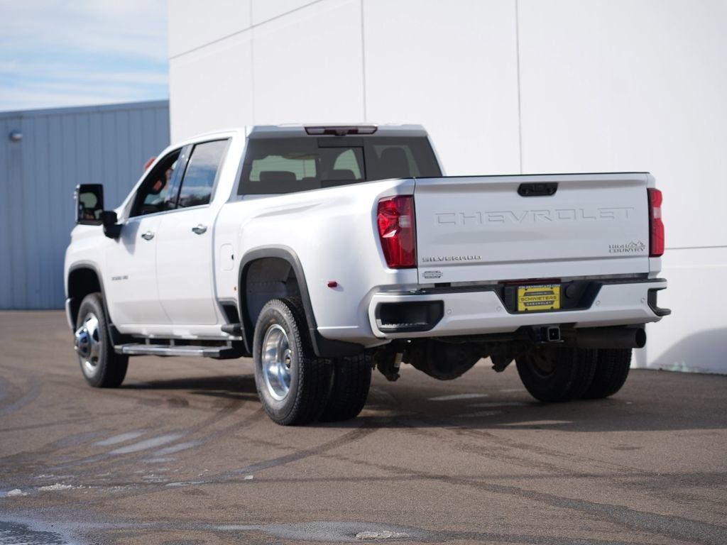 2022 Chevrolet Silverado 3500 HD High Country DRW