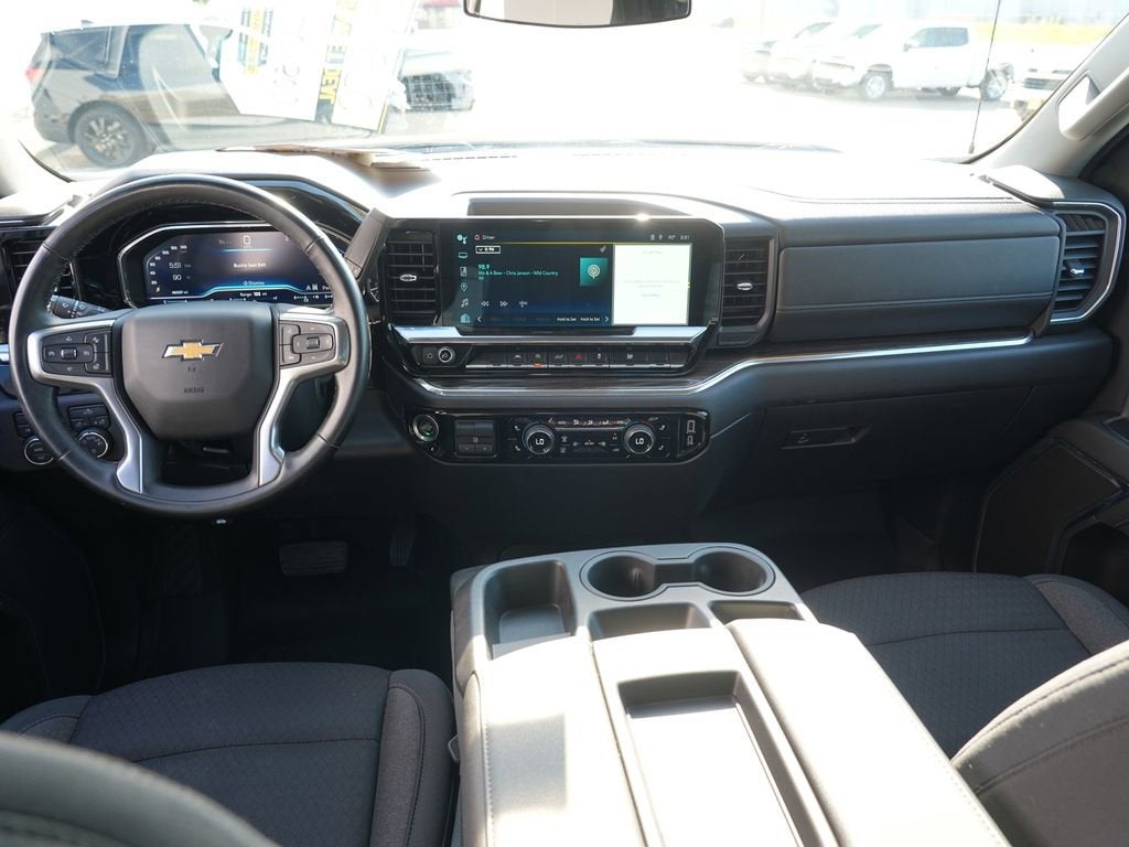 2024 Chevrolet Silverado 1500 LT
