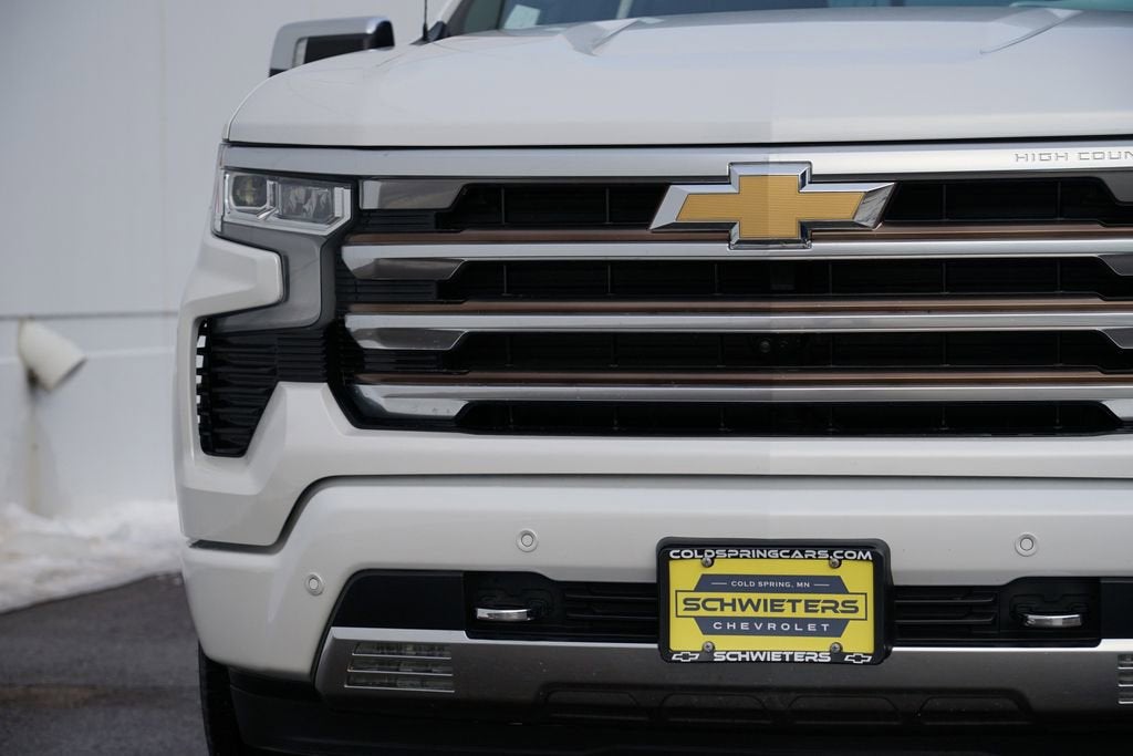 2022 Chevrolet Silverado 1500 High Country