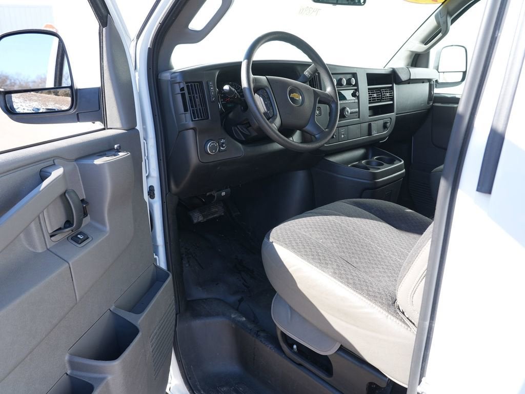 2024 Chevrolet Express Cargo 2500 WT