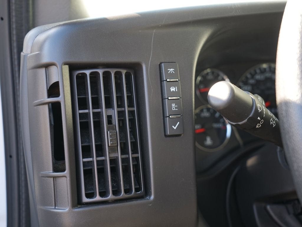 2024 Chevrolet Express Cargo 2500 WT