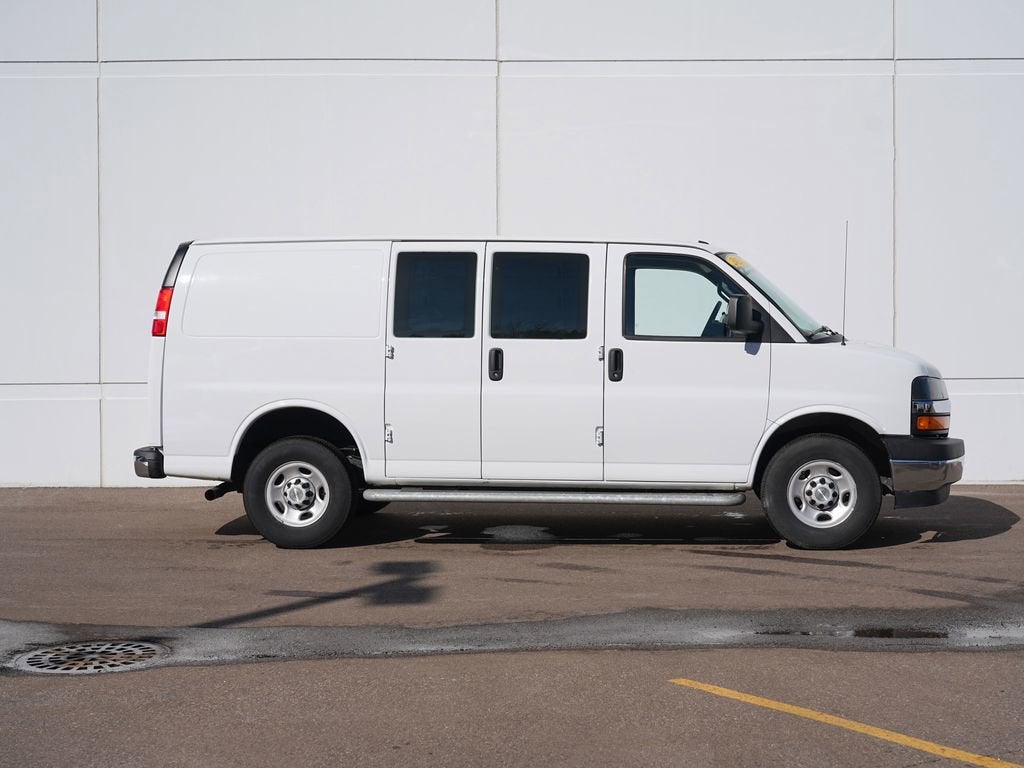 2024 Chevrolet Express Cargo 2500 WT
