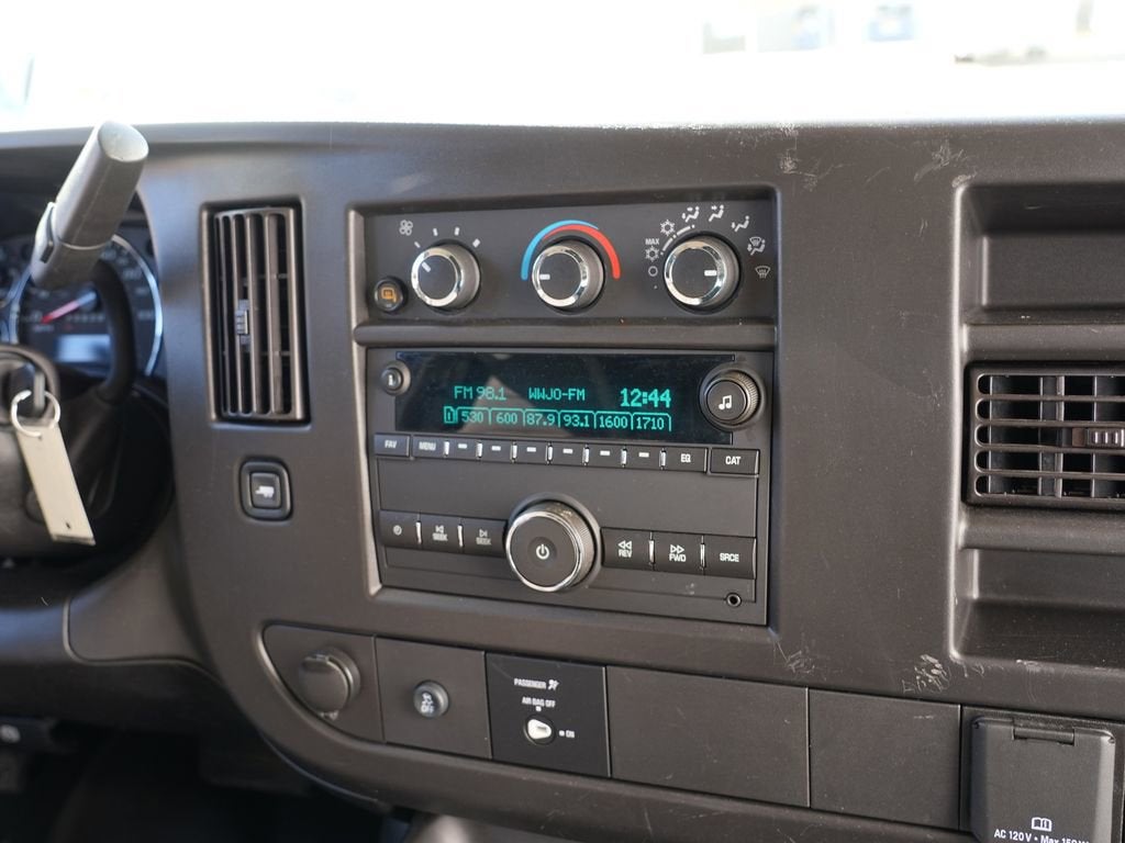 2024 Chevrolet Express Cargo 2500 WT