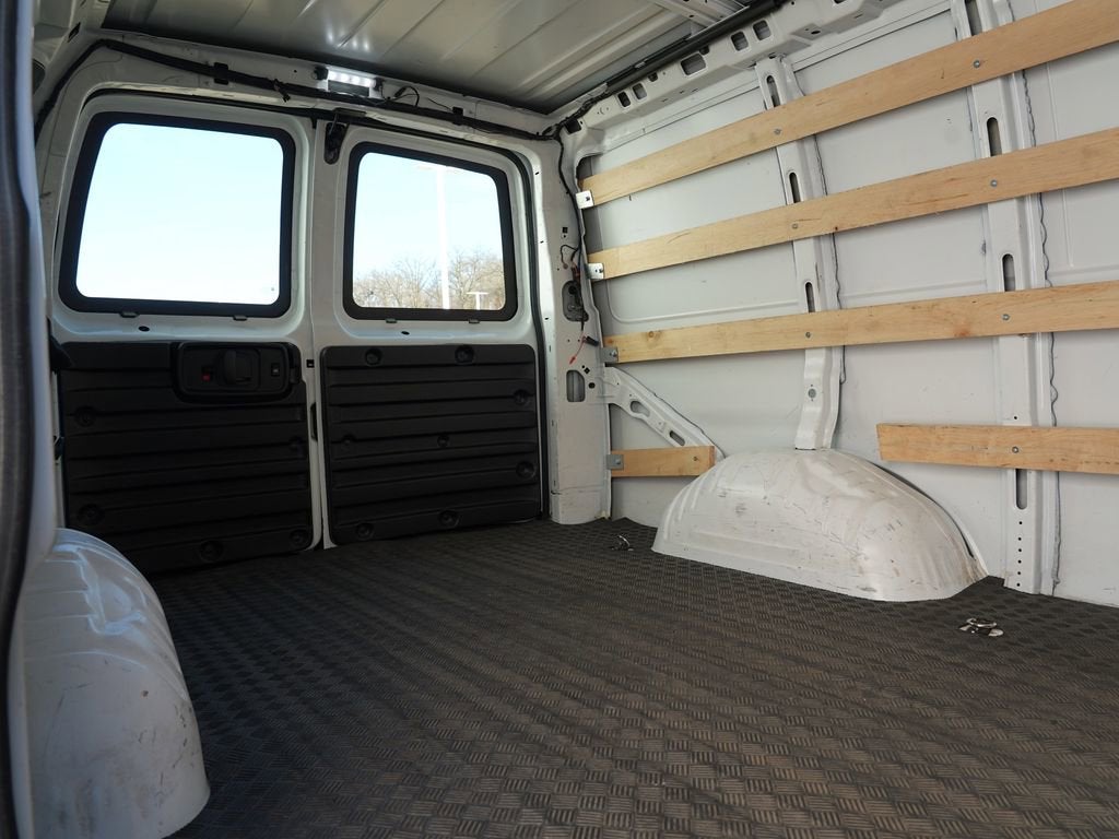 2024 Chevrolet Express Cargo 2500 WT