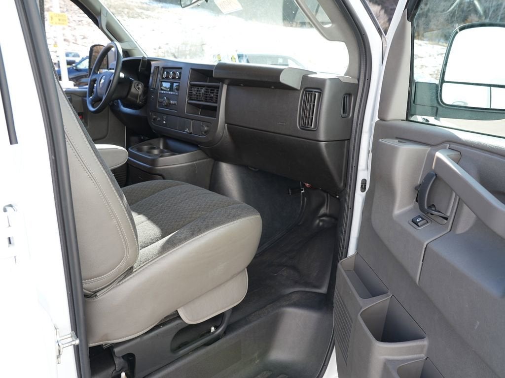 2024 Chevrolet Express Cargo 2500 WT