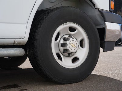 2024 Chevrolet Express Cargo 2500 WT
