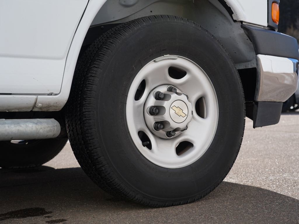 2024 Chevrolet Express Cargo 2500 WT