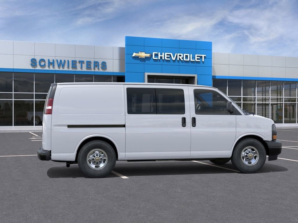 2026 Chevrolet Express Cargo 1WT