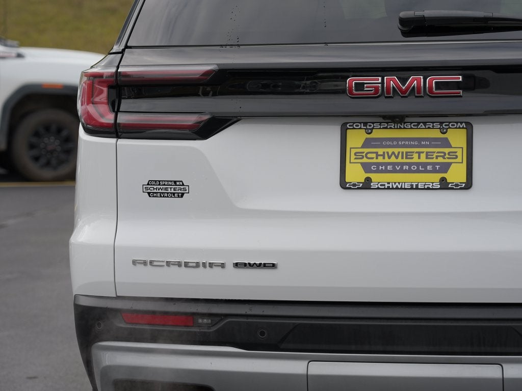 2026 GMC Acadia Elevation
