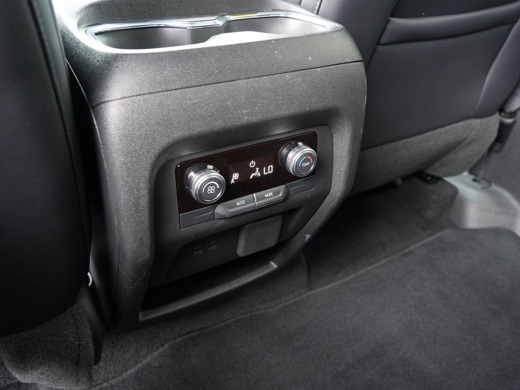 2026 GMC Acadia Elevation - Photo 25