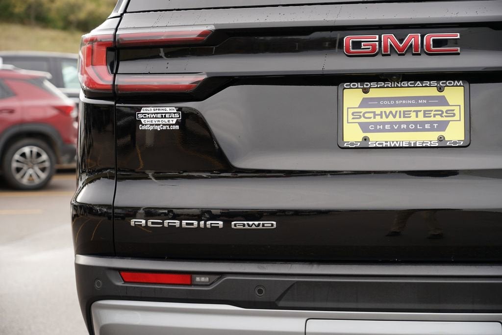 2025 GMC Acadia Elevation