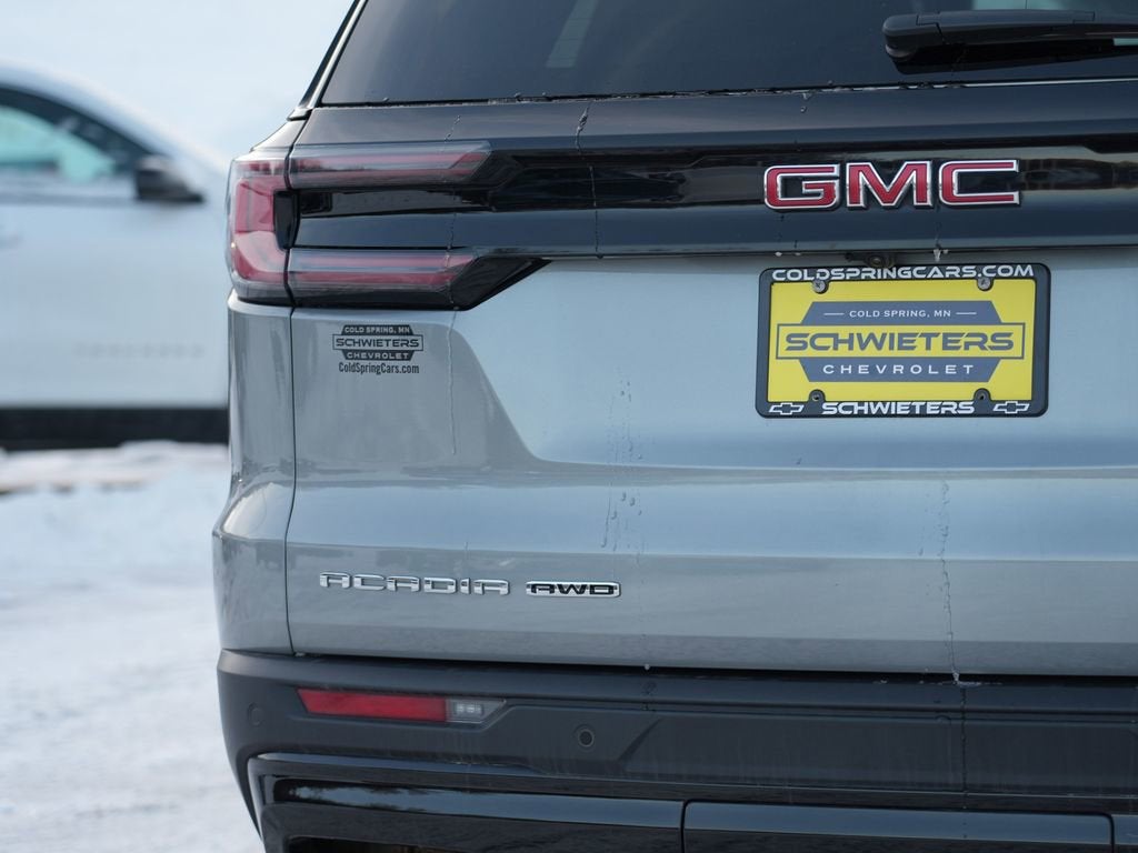 2024 GMC Acadia AT4