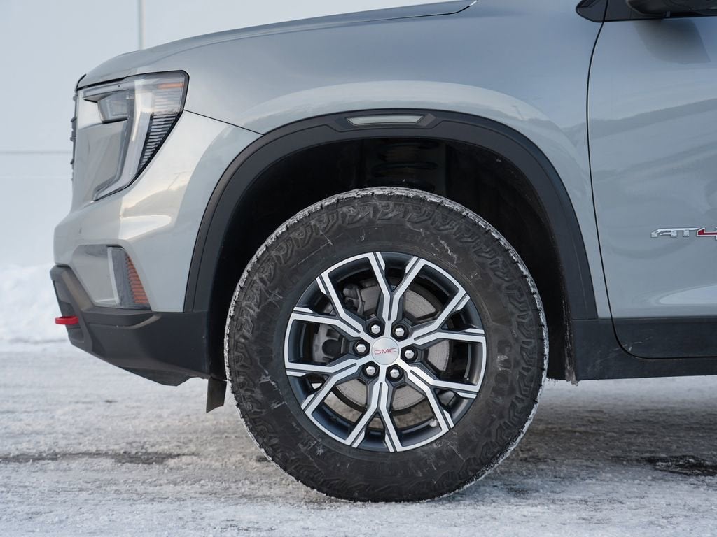 2024 GMC Acadia AT4