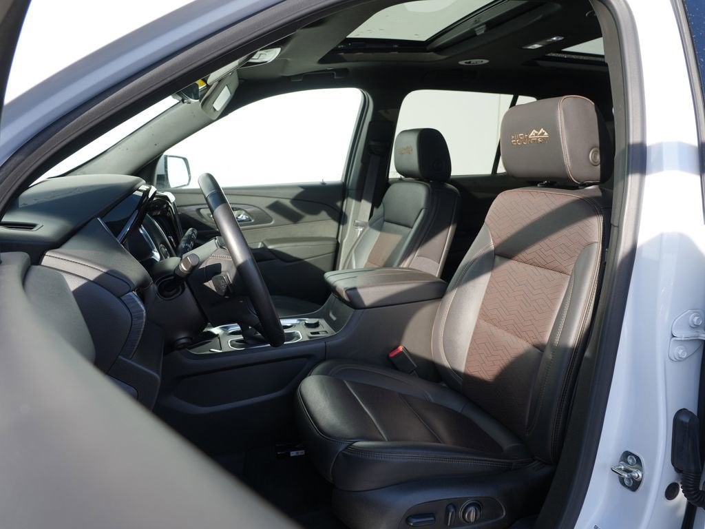 2023 Chevrolet Traverse High Country