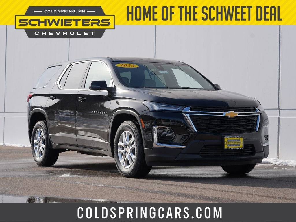 2023 Chevrolet Traverse LS