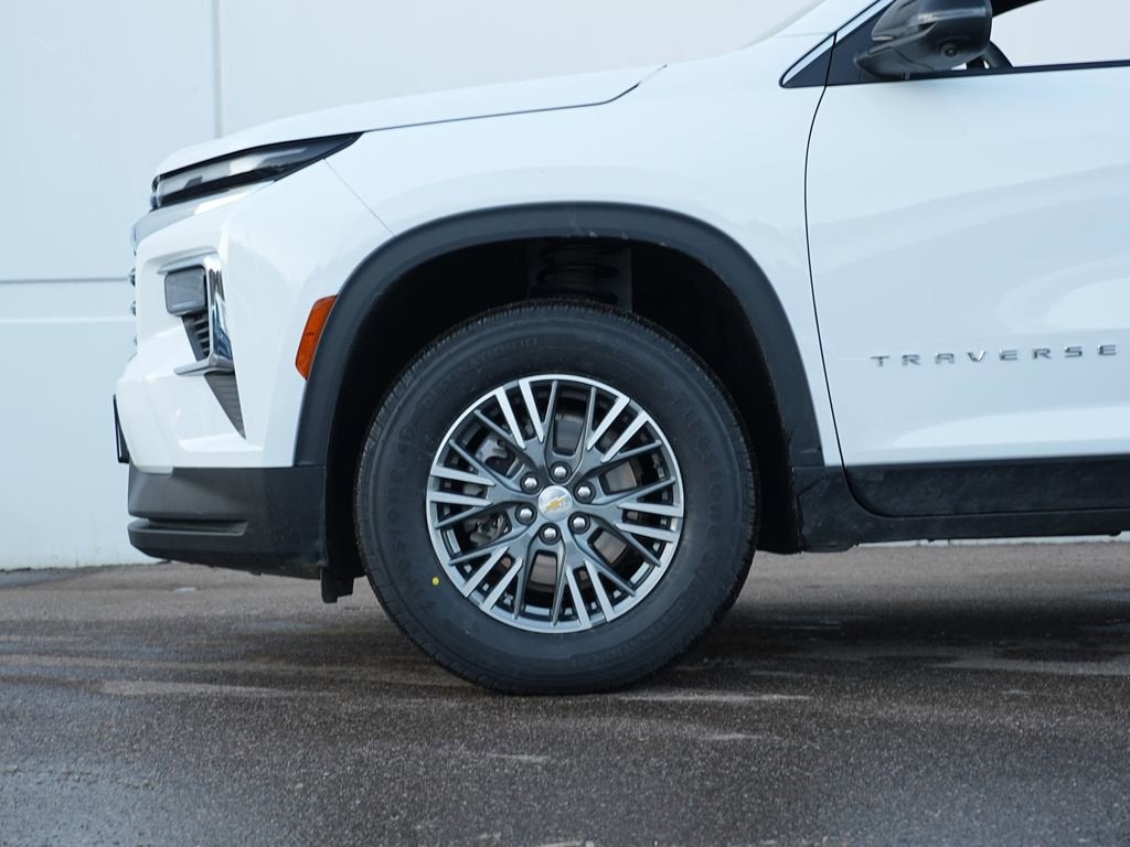 2024 Chevrolet Traverse LT