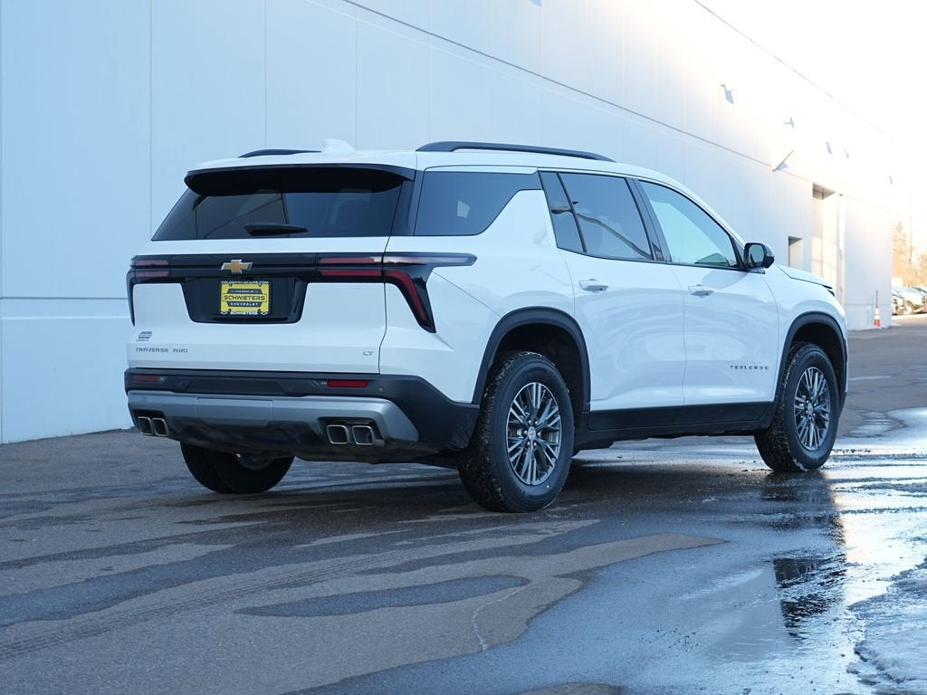 2024 Chevrolet Traverse LT