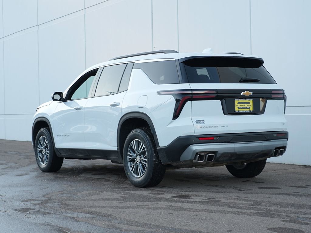 2024 Chevrolet Traverse LT