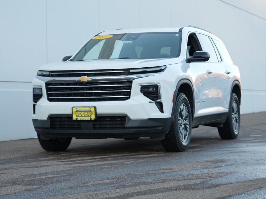 2024 Chevrolet Traverse LT
