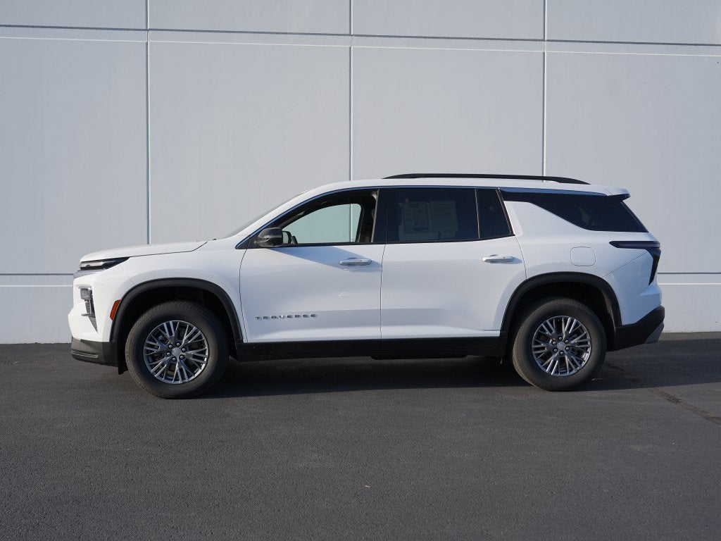2026 Chevrolet Traverse LT - Photo 7