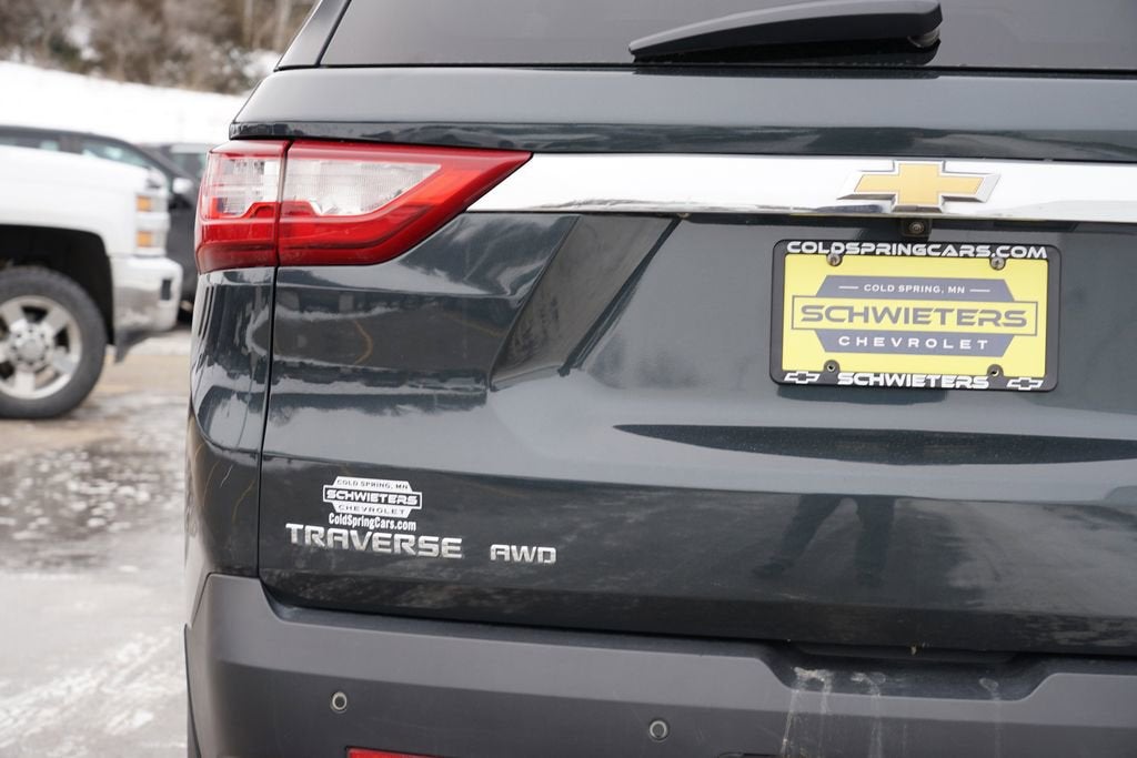 2021 Chevrolet Traverse LT Cloth