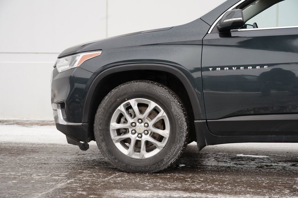 2021 Chevrolet Traverse LT Cloth