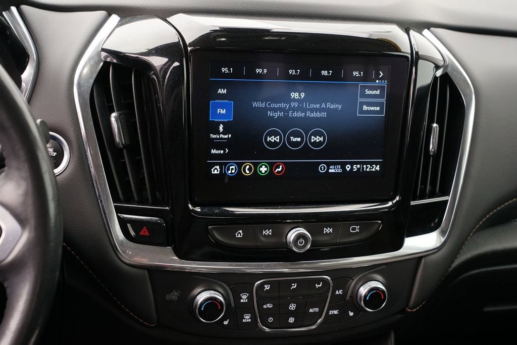 2021 Chevrolet Traverse LT Cloth