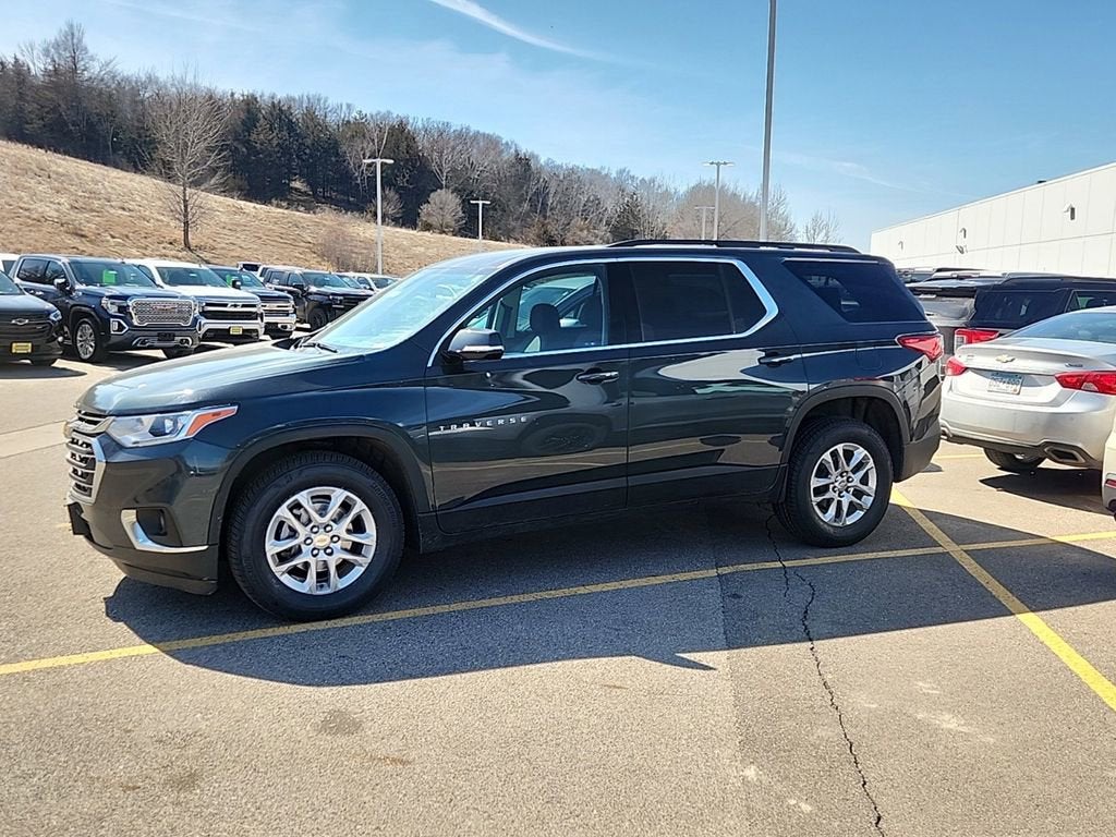 Used 2020 Chevrolet Traverse 1LT with VIN 1GNEVGKW8LJ228481 for sale in Cold Spring, Minnesota
