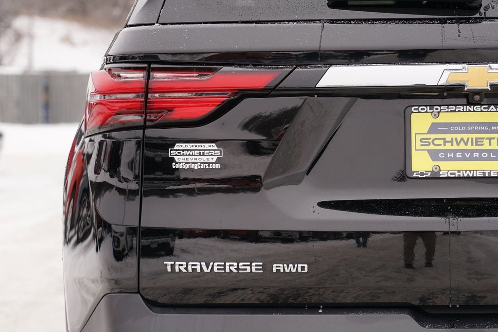 2023 Chevrolet Traverse LT Cloth